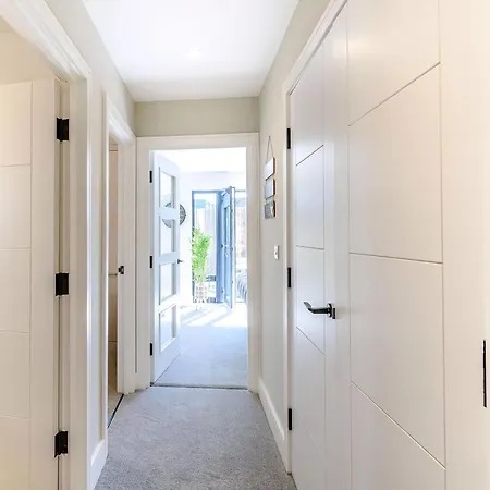 Uk40241- The Bilberry * Scalby (North Yorkshire)